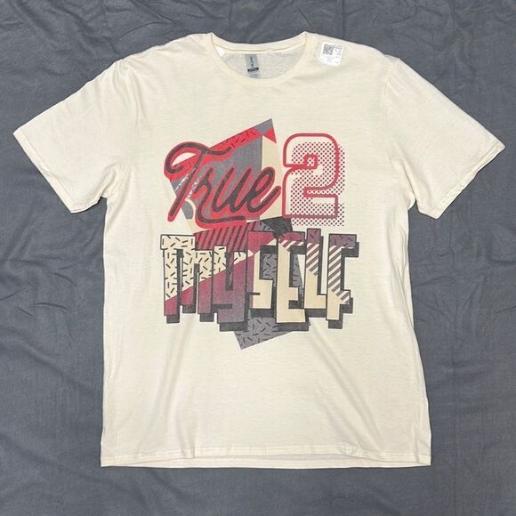 True 2 Thyself Men’s Cream Graphic Tee Size Large - Picture 1 of 6